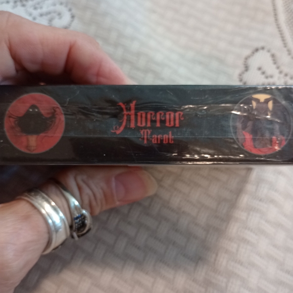 Horror Tarot, Age 14 + - Picture 2 of 4